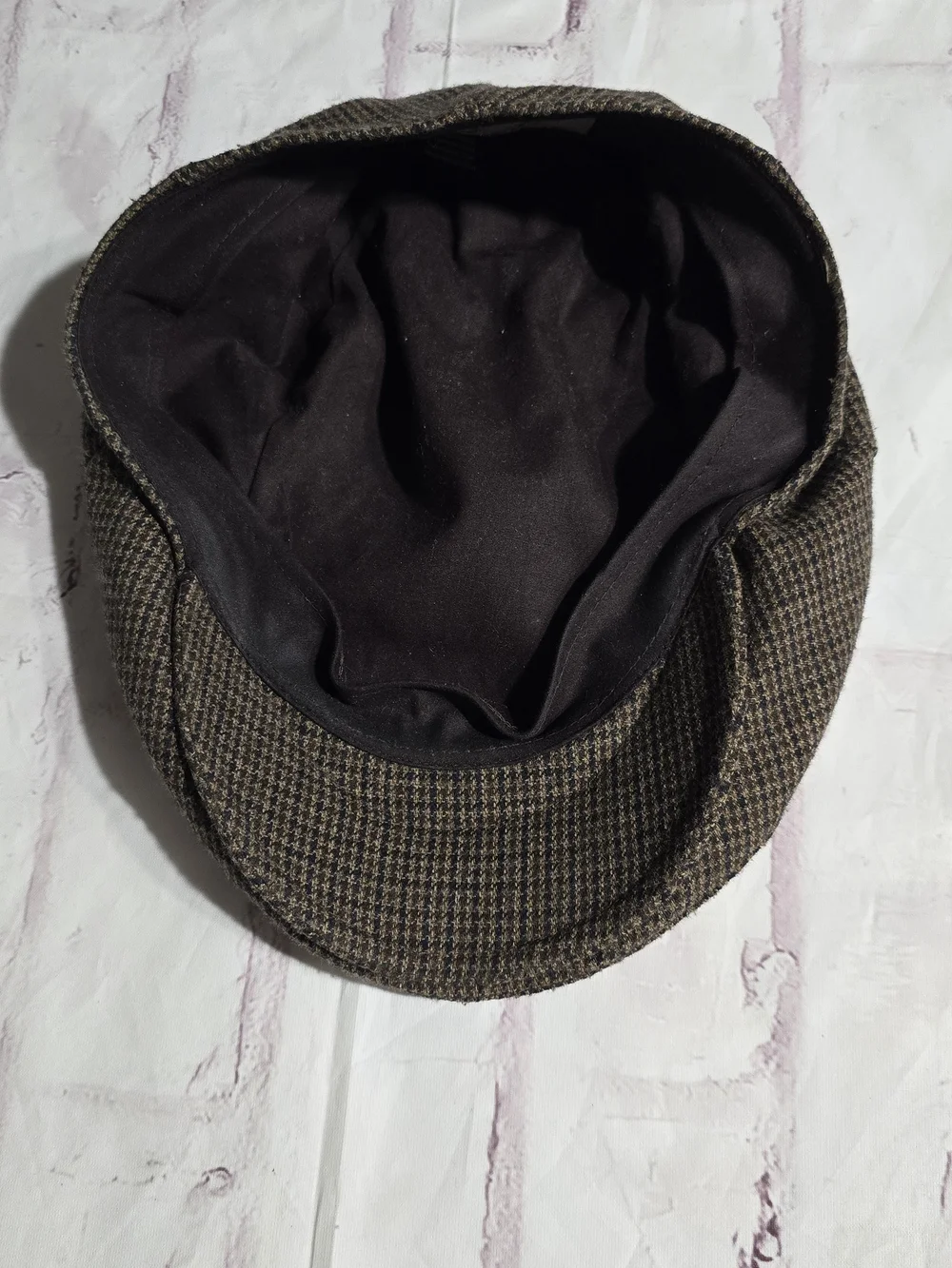 Country Gentleman Brown Houndstooth Newsboy Cap - Picture 2 of 3